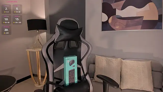 EllaClark online show from October 13, 2025, 5:57 pm