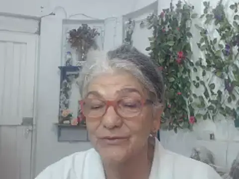 FunnyGrandma online show from February 2, 2025, 3:54 am