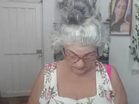 FunnyGrandma online show from September 12, 2025, 12:33 am