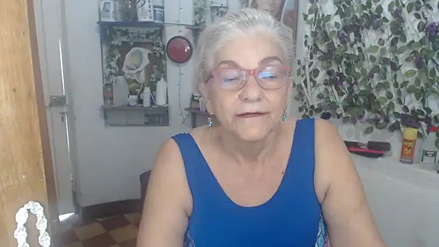 Snapshot of FunnyGrandma chatting on April 30, 2026, 7:09 pm FunnyGrandma online show from April 30, 2026, 7:09 pm