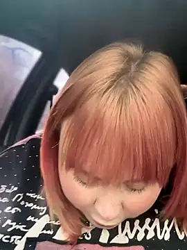 Model9798 online show from October 6, 2025, 6:33 am