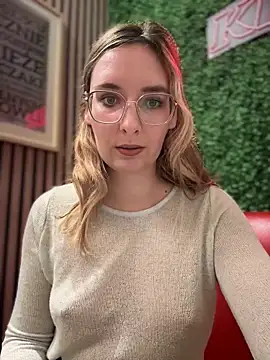 The Snowwhitee online show from December 7, 2024, 7:43 pm