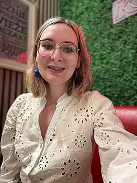 The Snowwhitee online show from January 16, 2025, 7:20 pm