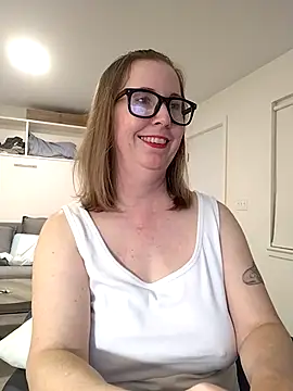 Snapshot of SweetandNaughty1 chatting on May 21, 2026, 4:41 am SweetandNaughty1 online show from May 21, 2026, 4:41 am