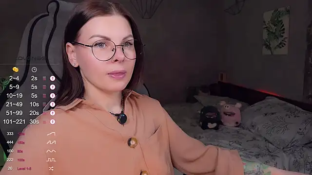 Your Sweet Lilu online show from April 15, 2026, 1:07 pm