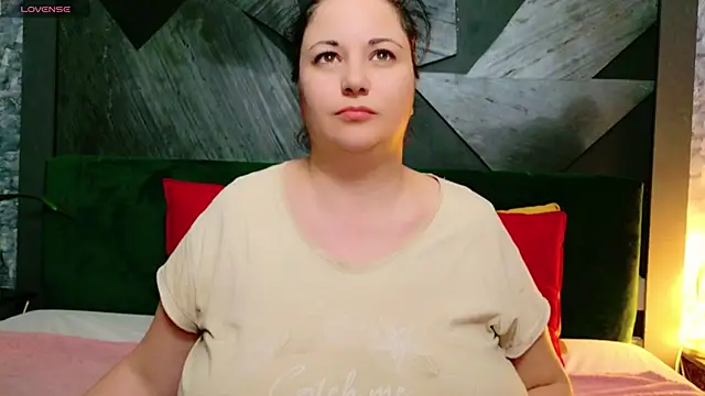 Snapshot of AleshaArabian chatting on January 9, 2025, 8:01 pm AleshaArabian online show from January 9, 2025, 8:01 pm