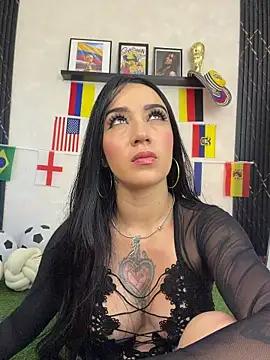 Snapshot of EmmyEvans1 chatting on July 9, 2026, 7:07 pm EmmyEvans1 online show from July 9, 2026, 7:07 pm