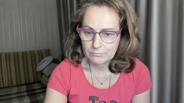 lauraoven online show from January 11, 2025, 2:15 pm