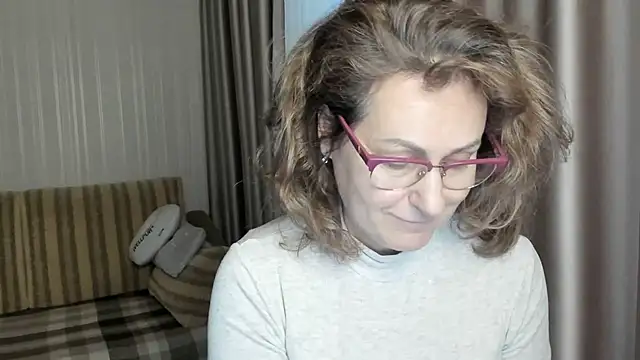 lauraoven online show from January 13, 2025, 12:45 pm