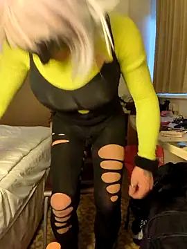 dwtmelina1979 online show from March 6, 2026, 5:37 am