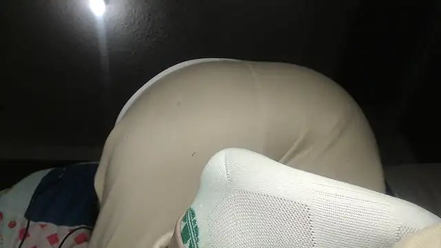 prettyangelsquirt online show from October 16, 2025, 10:33 pm