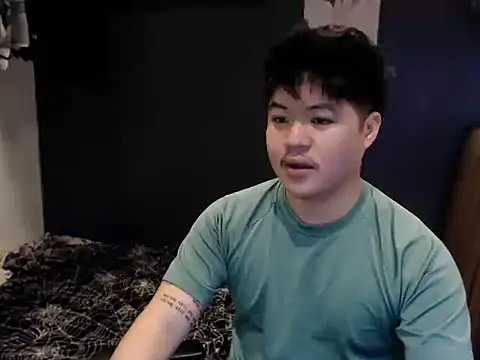 Snapshot of ASIANken911 chatting on October 22, 2025, 6:29 pm ASIANken911 online show from October 22, 2025, 6:29 pm