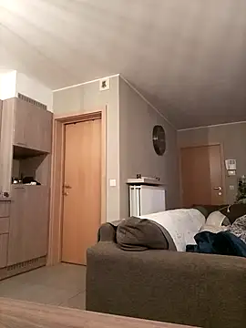 Antonio11111x online show from March 18, 2026, 5:27 pm