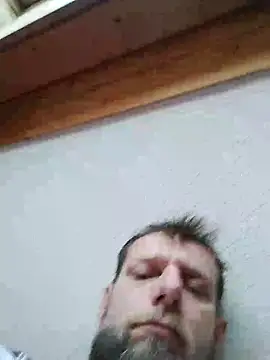 Snapshot of Kw8585kw chatting on March 7, 2025, 8:45 am Kw8585kw online show from March 7, 2025, 8:45 am