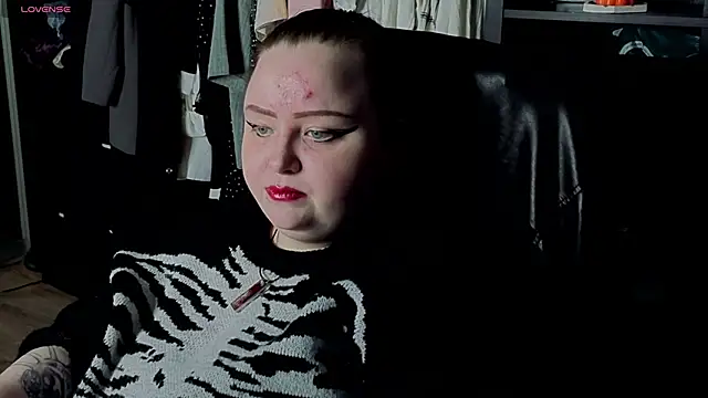 Snapshot of EMMA__CONNOR chatting on October 31, 2025, 8:54 pm EMMA CONNOR online show from October 31, 2025, 8:54 pm