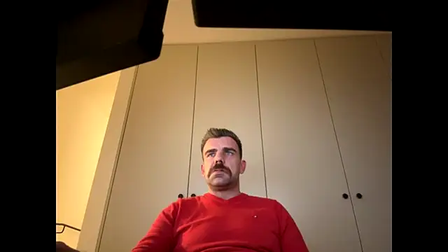 Snapshot of mrbigballs chatting on November 3, 2025, 9:48 pm mrbigballs online show from November 3, 2025, 9:48 pm