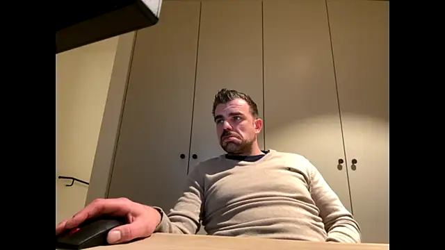 Snapshot of mrbigballs chatting on November 15, 2025, 4:36 pm mrbigballs online show from November 15, 2025, 4:36 pm