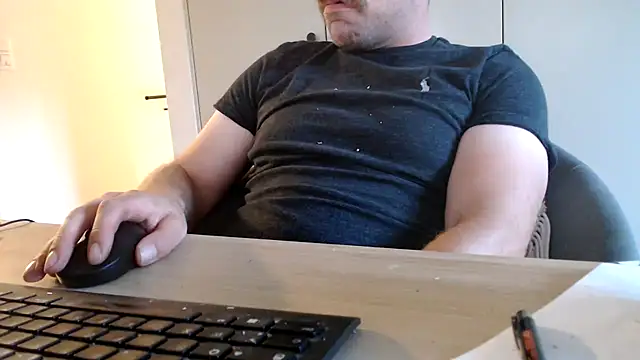 mrbigballs online show from July 5, 2026, 4:19 am