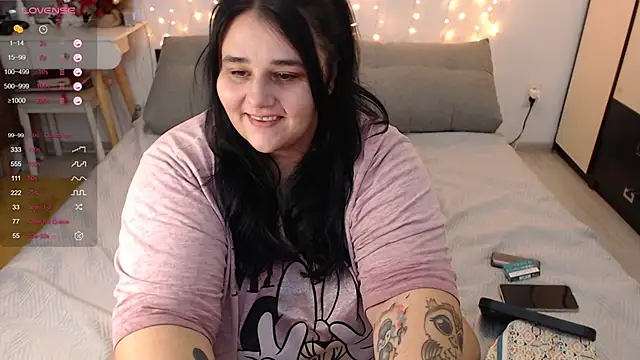 Snapshot of naughtykiss chatting on December 3, 2024, 6:26 am naughtykiss online show from December 3, 2024, 6:26 am