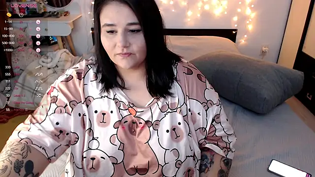 Snapshot of naughtykiss chatting on September 27, 2025, 4:17 am naughtykiss online show from September 27, 2025, 4:17 am