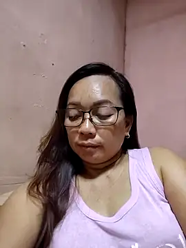 asianwet4u online show from April 8, 2026, 6:35 am