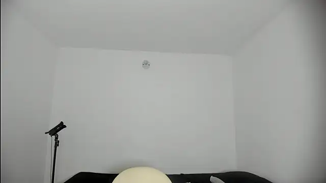 SARA TS FOX online show from December 13, 2025, 11:21 pm