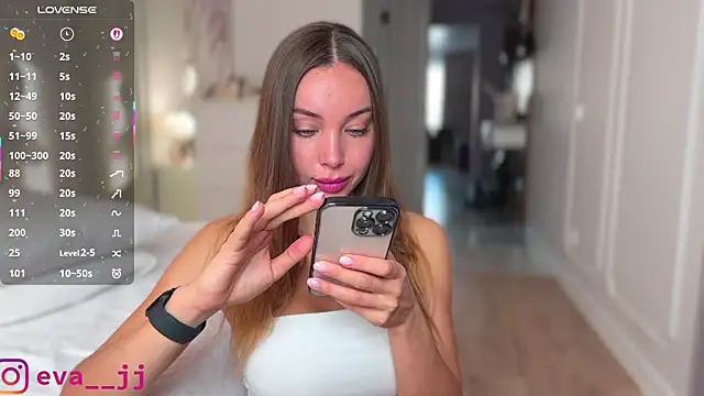 Snapshot of Eva_JJ chatting on November 6, 2025, 3:40 am Eva JJ online show from November 6, 2025, 3:40 am