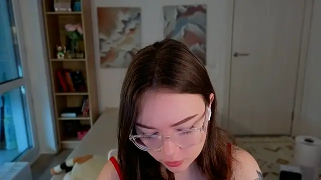 MilenaSaint online show from May 31, 2026, 3:58 am