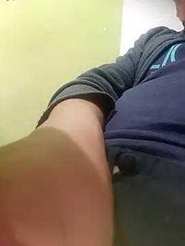 Snapshot of Alejo45a chatting on October 16, 2025, 2:18 pm Alejo45a online show from October 16, 2025, 2:18 pm