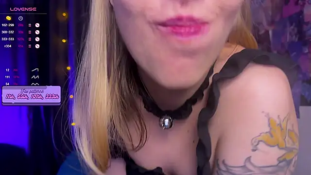 Snapshot of HotaruTomo chatting on March 17, 2025, 1:14 am HotaruTomo online show from March 17, 2025, 1:14 am