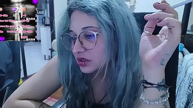 Snapshot of ElfGrey chatting on October 21, 2025, 3:51 am ElfGrey online show from October 21, 2025, 3:51 am