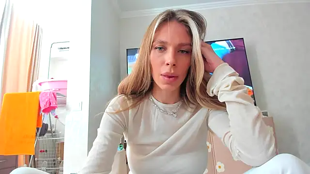 Snapshot of Iris_cherry chatting on January 29, 2025, 10:16 am Iris cherry online show from January 29, 2025, 10:16 am