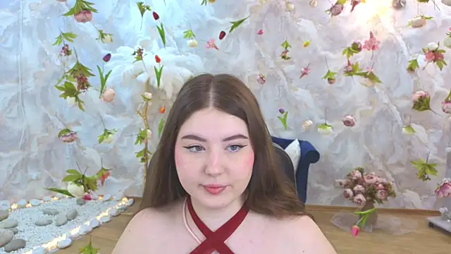 NicoleFoxery online show from June 4, 2026, 4:18 am