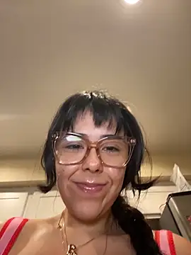 Evie-Luna online show from March 22, 2026, 5:49 pm