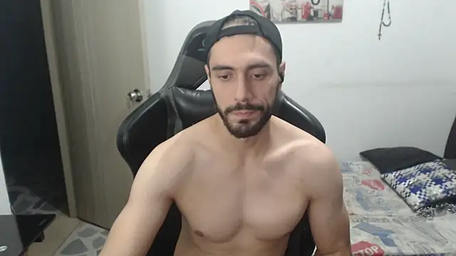 samuelgarcia  online show from October 31, 2025, 10:38 am