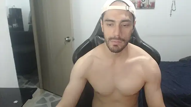 samuelgarcia  online show from April 8, 2026, 4:12 am