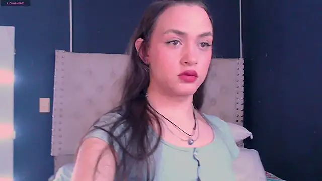 Snapshot of valen_thompson chatting on February 6, 2025, 11:48 pm valen thompson online show from February 6, 2025, 11:48 pm