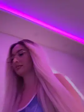 Snapshot of mollyxxx chatting on November 5, 2025, 3:39 am mollyxxx online show from November 5, 2025, 3:39 am