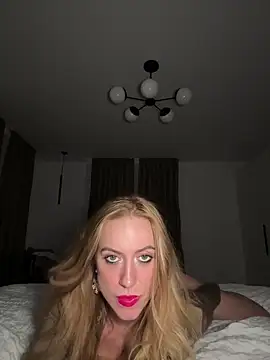 RockQueen A online show from December 8, 2024, 4:18 pm