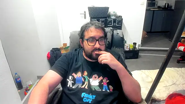 Snapshot of bears549a chatting on November 10, 2025, 6:51 pm bears549a online show from November 10, 2025, 6:51 pm