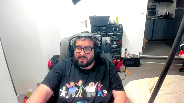 Snapshot of bears549a chatting on November 17, 2025, 8:03 pm bears549a online show from November 17, 2025, 8:03 pm