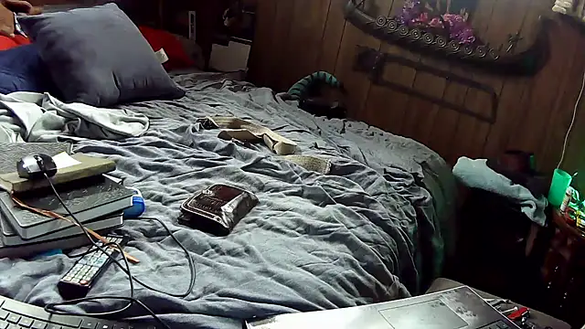 Makowboy online show from January 17, 2025, 5:51 pm