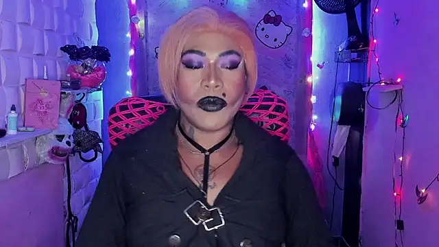 Snapshot of tsviolett chatting on December 4, 2024, 8:51 pm tsviolett online show from December 4, 2024, 8:51 pm