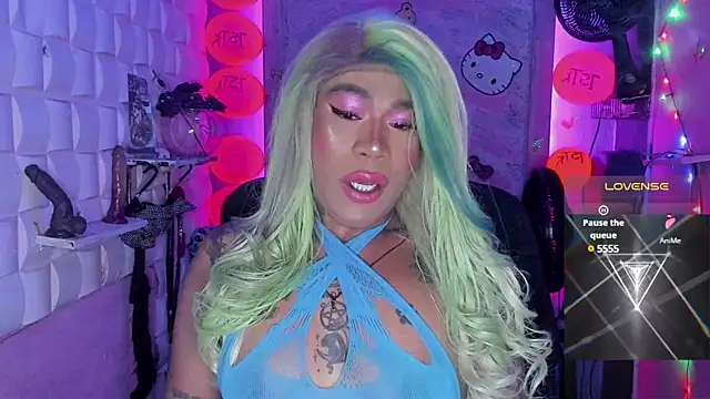 Snapshot of tsviolett chatting on February 18, 2025, 6:04 pm tsviolett online show from February 18, 2025, 6:04 pm