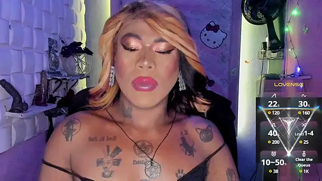 Snapshot of tsviolett chatting on February 20, 2025, 9:42 pm tsviolett online show from February 20, 2025, 9:42 pm