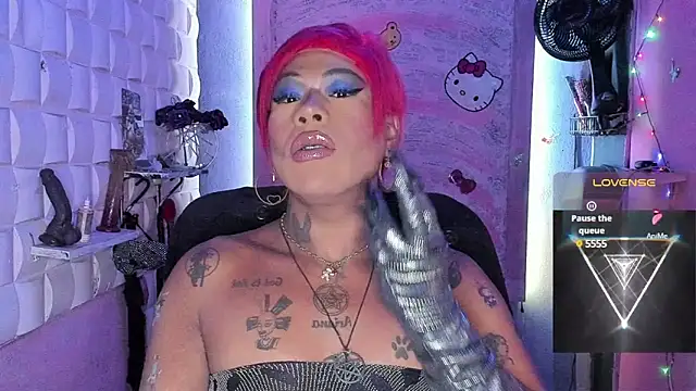 Snapshot of tsviolett chatting on February 27, 2025, 7:26 pm tsviolett online show from February 27, 2025, 7:26 pm