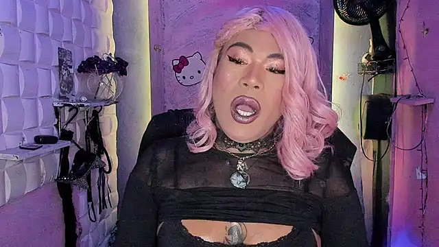 Snapshot of tsviolett chatting on March 20, 2025, 5:58 pm tsviolett online show from March 20, 2025, 5:58 pm