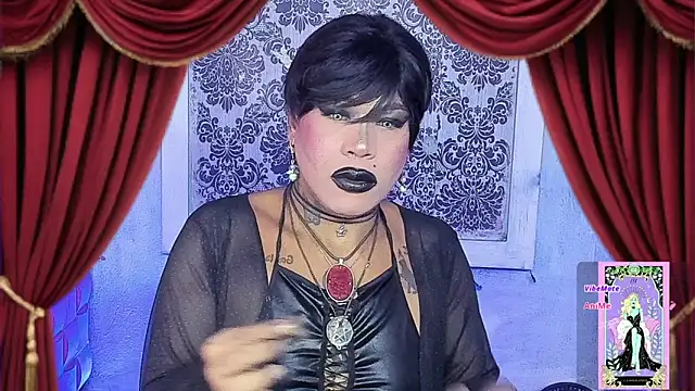 Snapshot of tsviolett chatting on November 18, 2025, 6:12 pm tsviolett online show from November 18, 2025, 6:12 pm