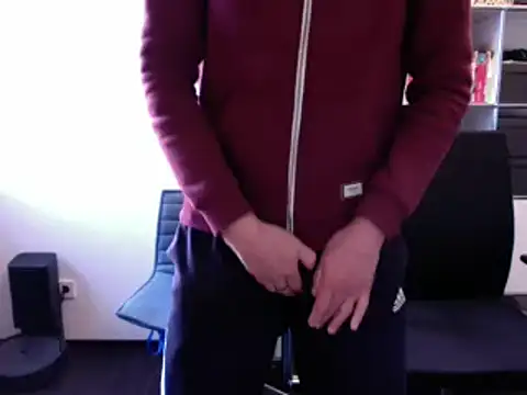 Snapshot of Slave_75 chatting on February 6, 2026, 7:12 am Slave 75 online show from February 6, 2026, 7:12 am