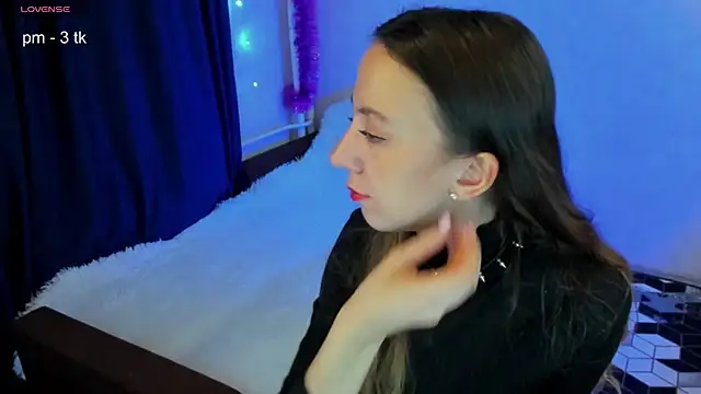 Snapshot of CurlySteph chatting on January 11, 2025, 6:23 pm CurlySteph online show from January 11, 2025, 6:23 pm